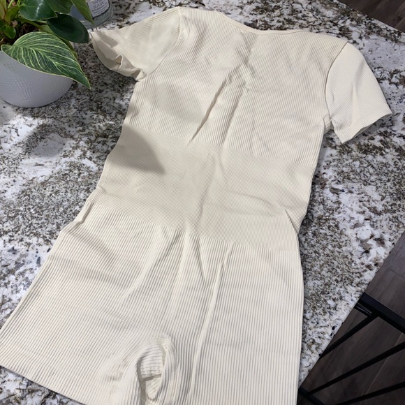 Romper - Picture 6 of 7